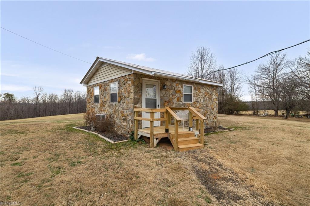 2465 Amostown Road Sandy Ridge, NC 27046 - Photo 30 of 39