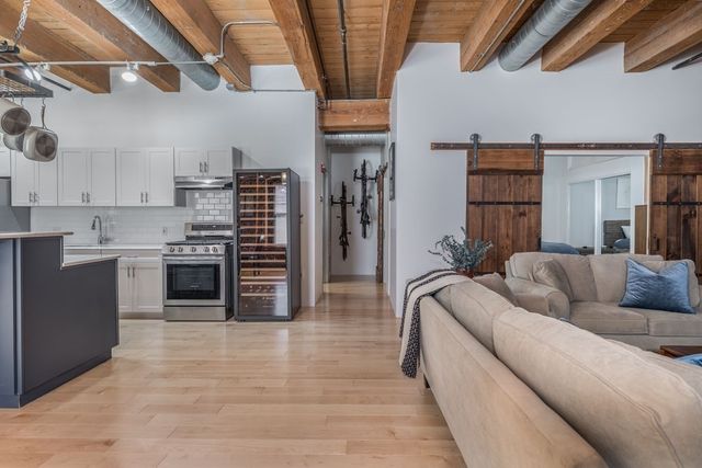 $1,025,000 | 21 Wormwood Street, Unit 516, Boston, MA 02210