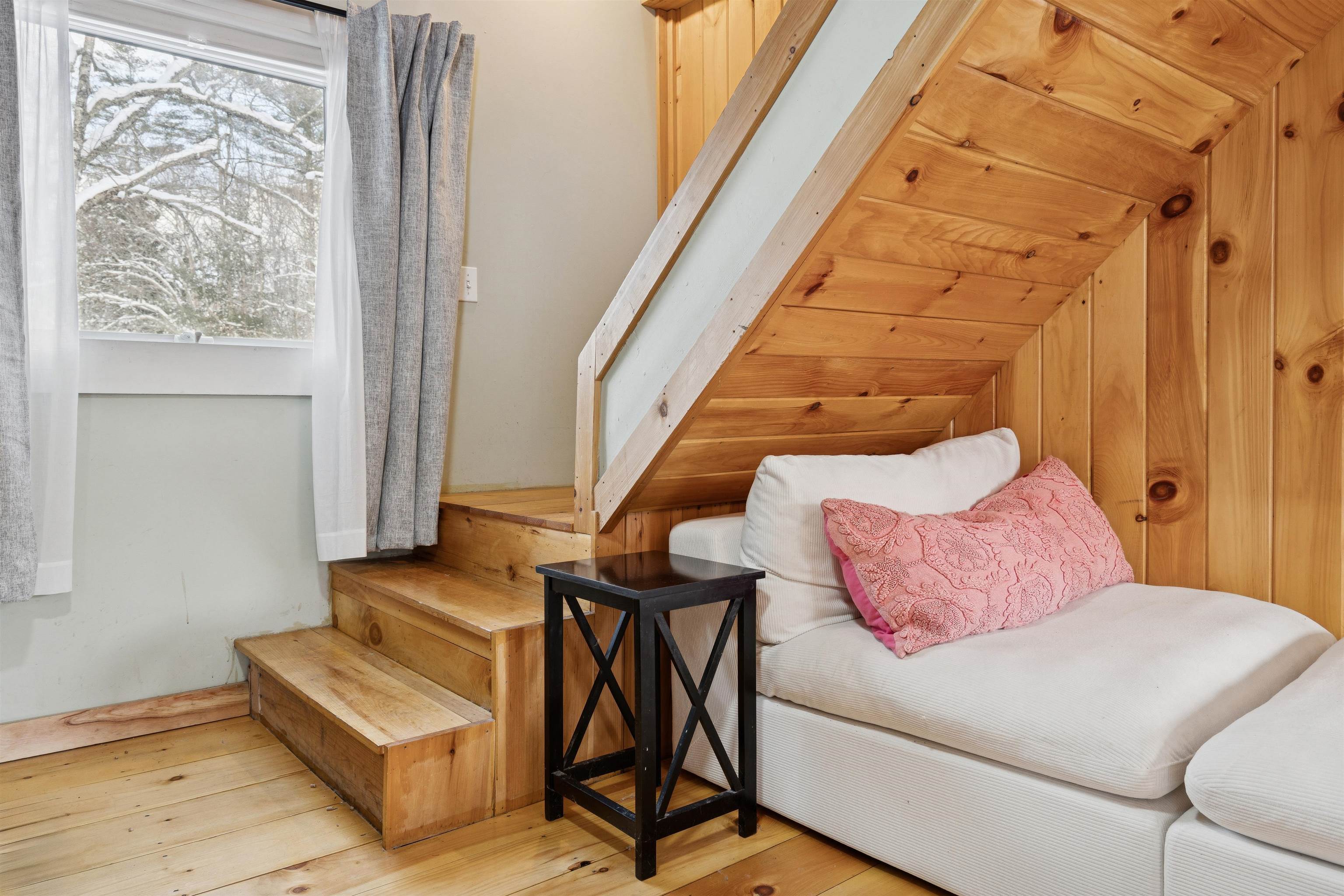 616 Highway 110 Tunbridge, VT 05077 - Photo 14 of 37