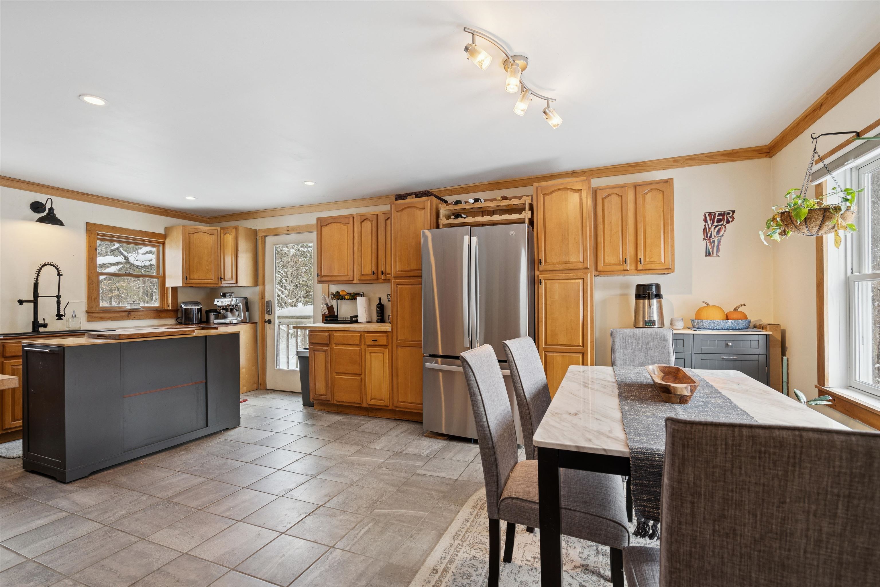 616 Highway 110 Tunbridge, VT 05077 - Photo 15 of 37