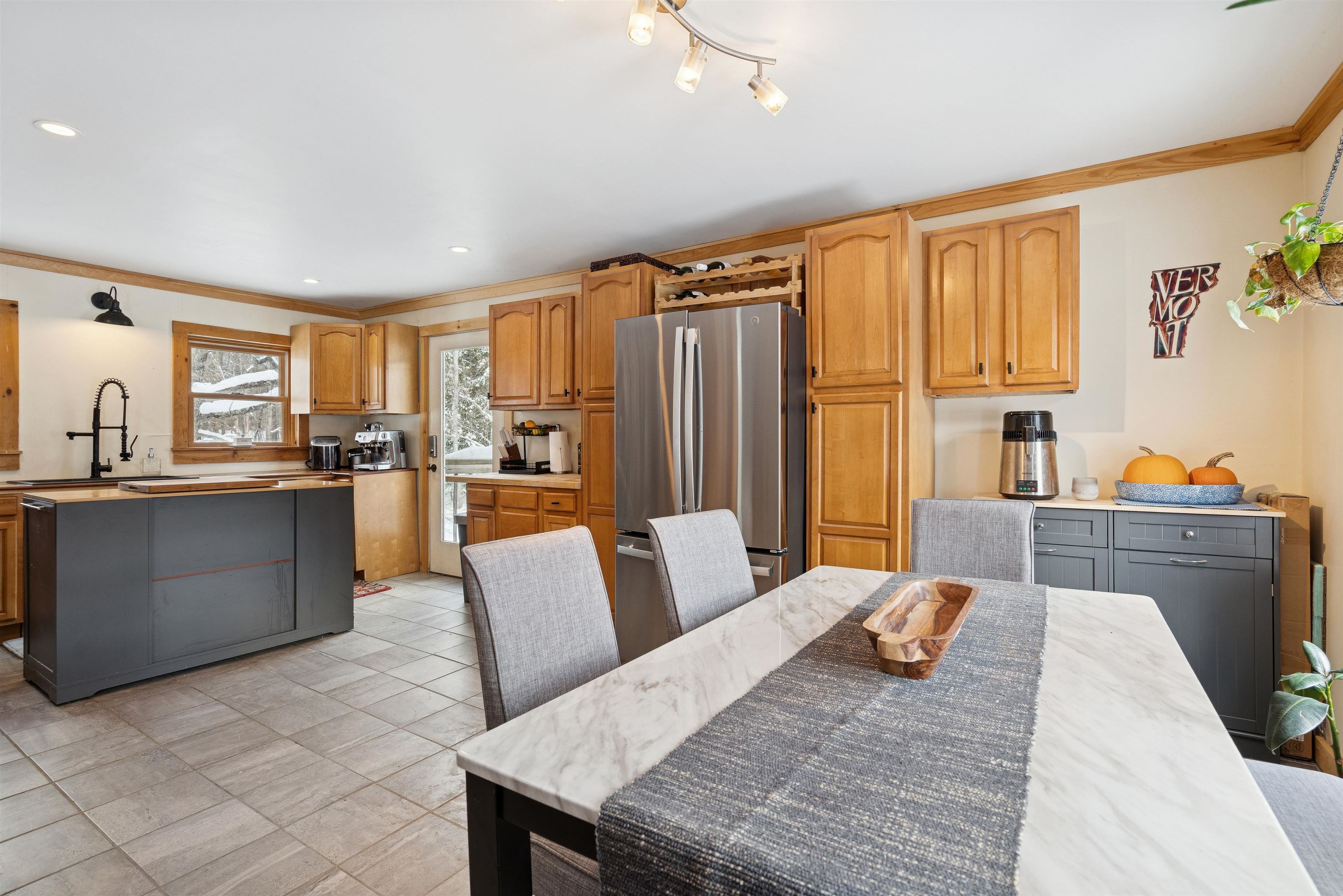 616 Highway 110 Tunbridge, VT 05077 - Photo 16 of 37