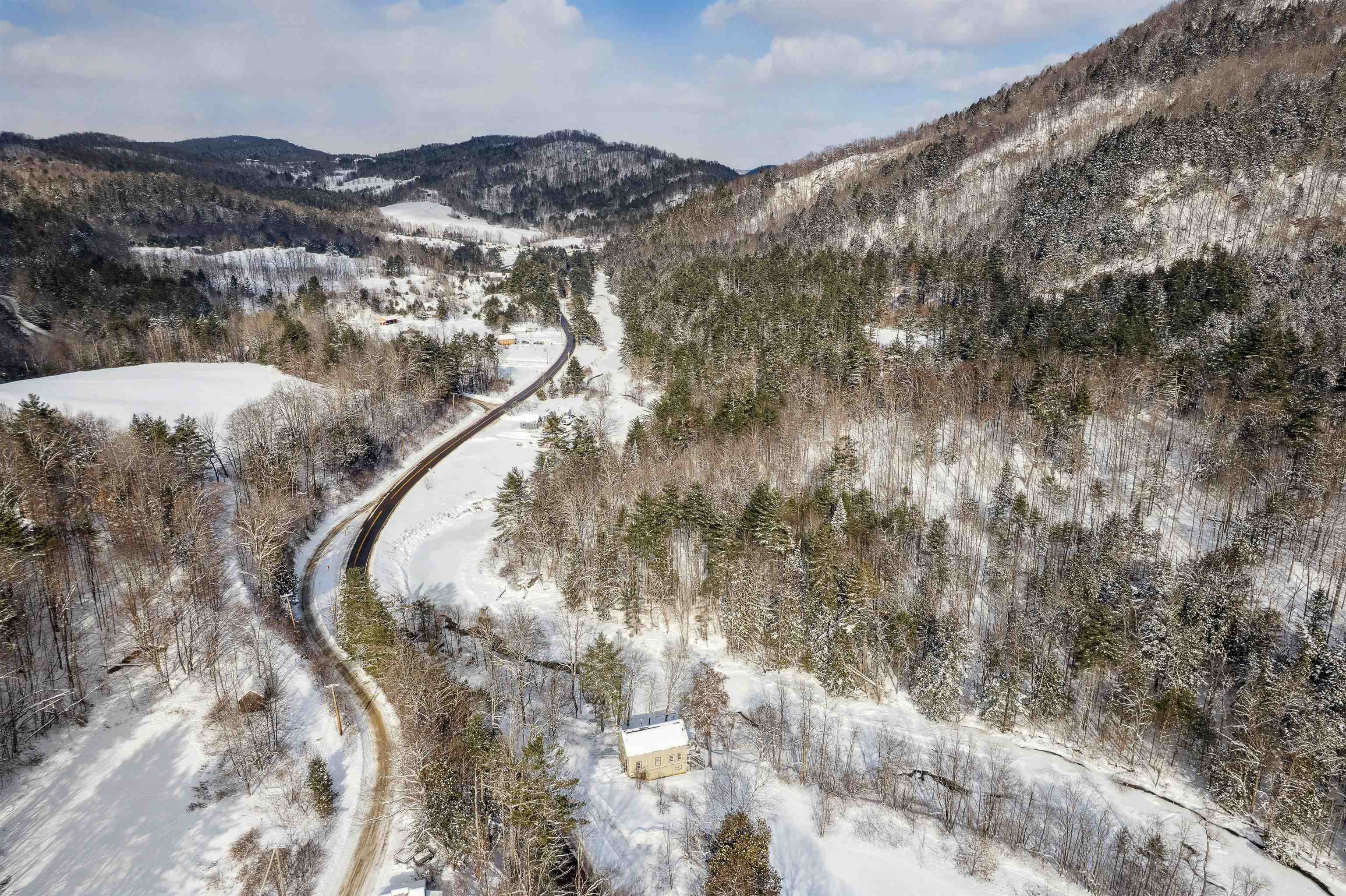616 Highway 110 Tunbridge, VT 05077 - Photo 3 of 37