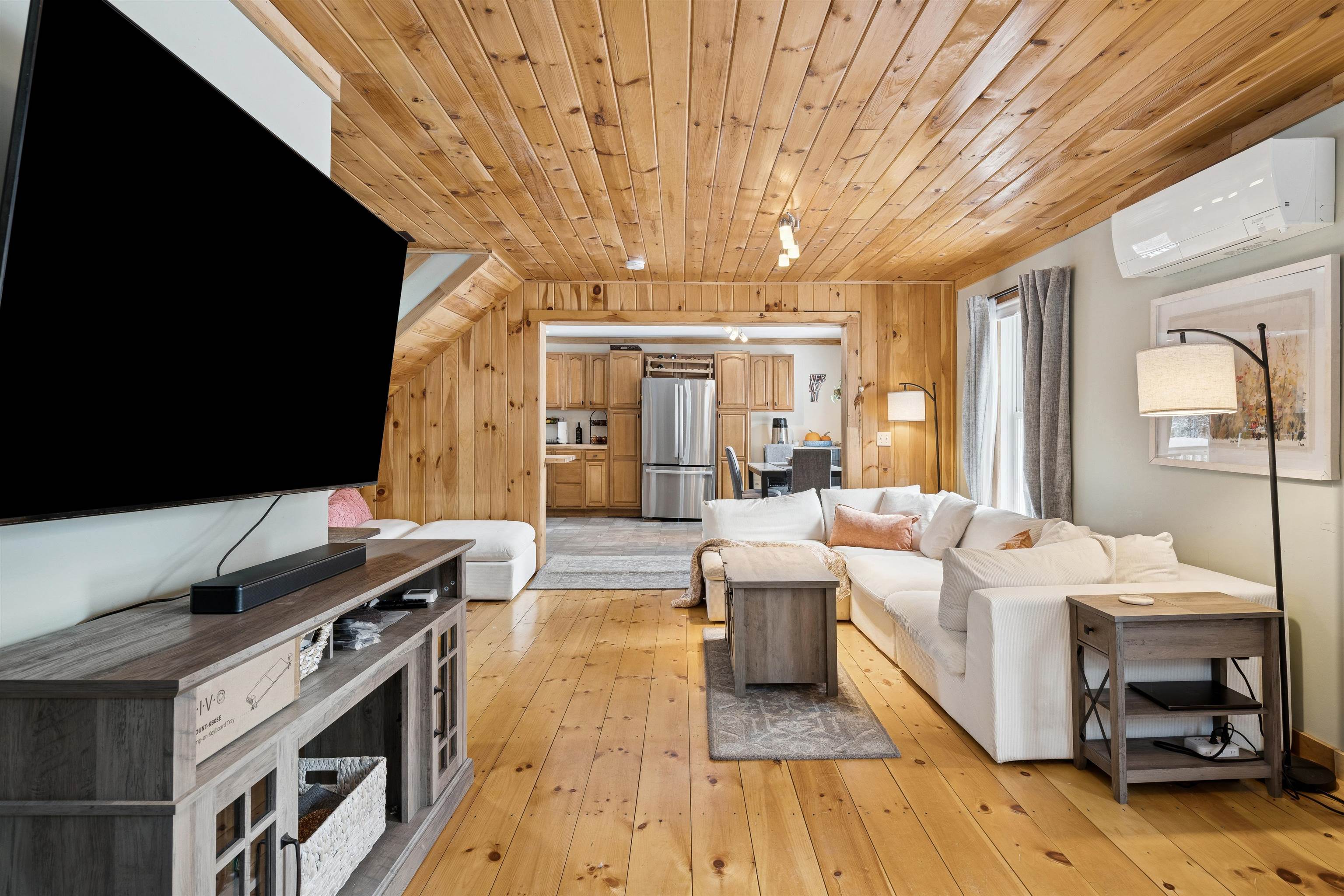 616 Highway 110 Tunbridge, VT 05077 - Photo 7 of 37