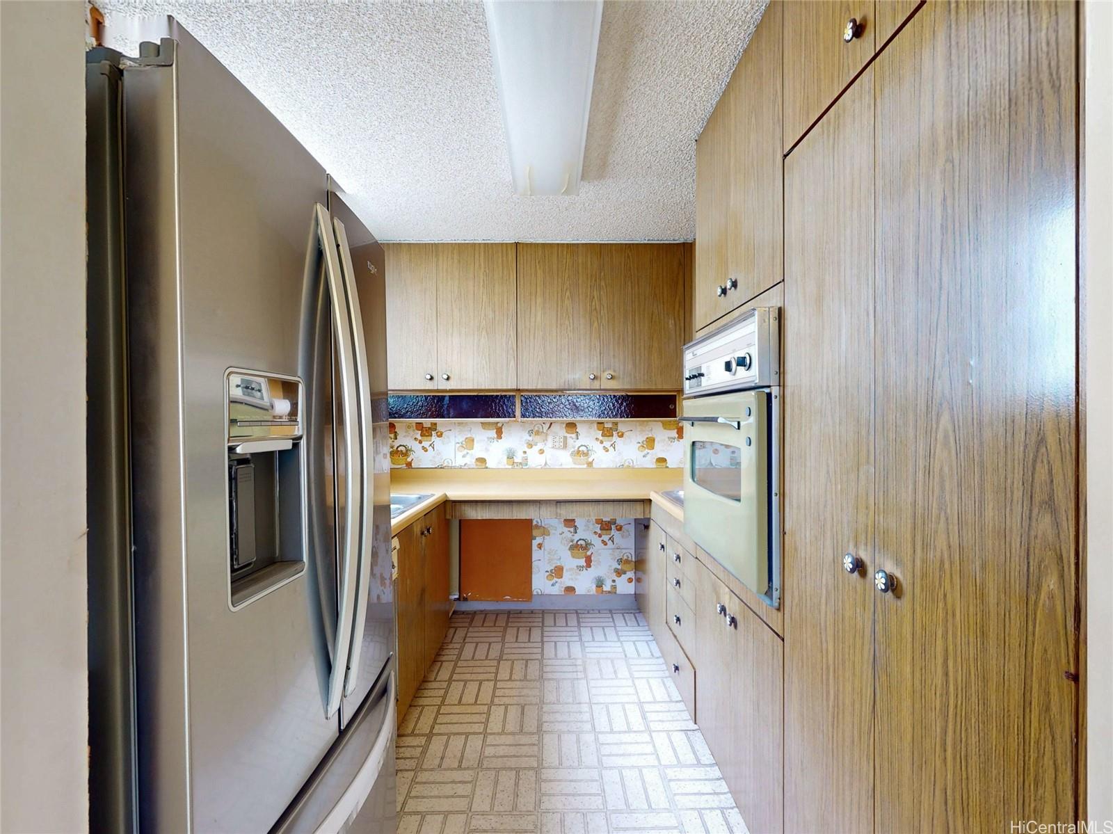 469 Ena Road, Unit 2301 Honolulu, HI 96815 - Photo 8 of 18