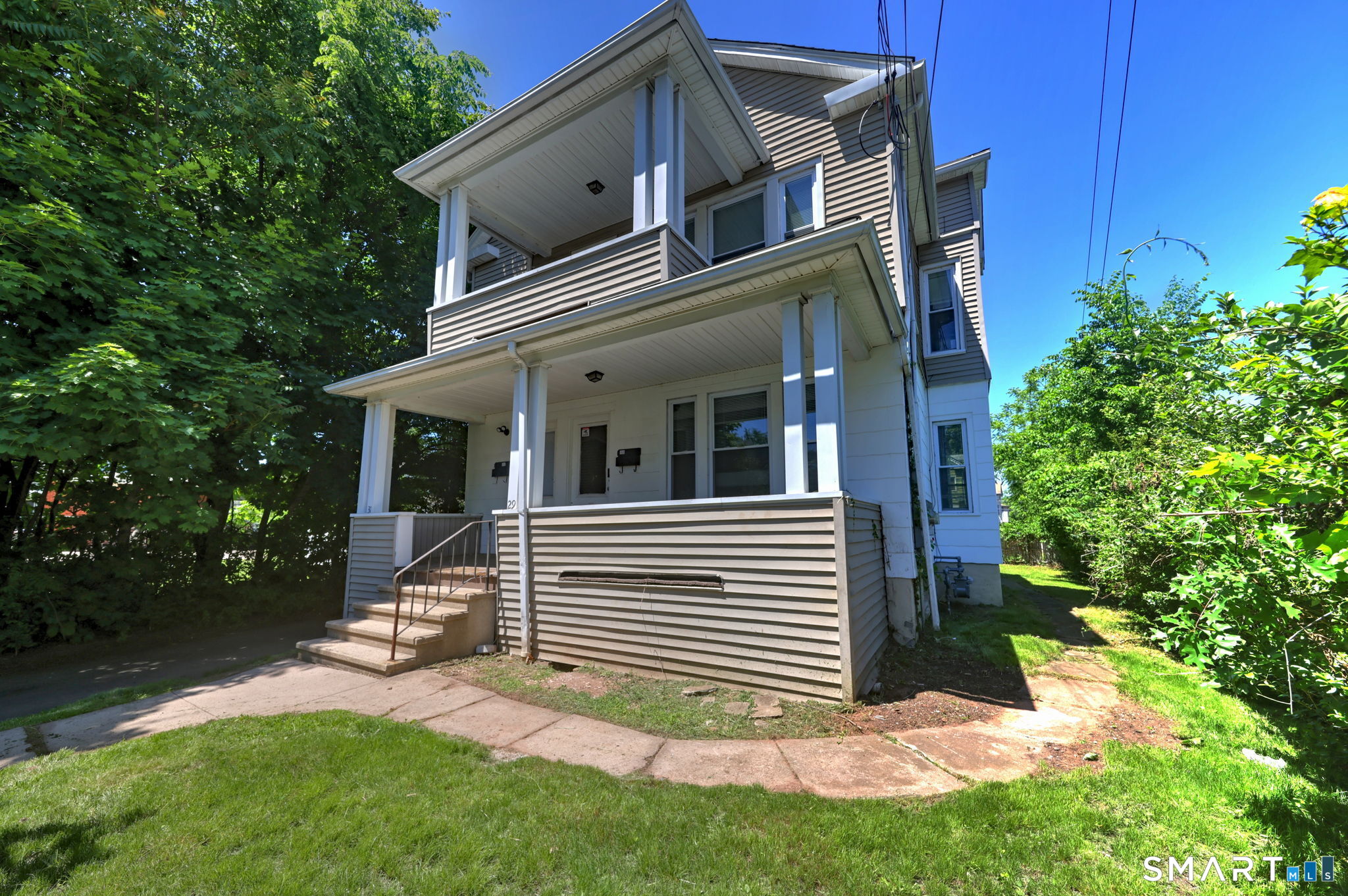 31 Winthrop Street Meriden, CT 06451 - Photo 2 of 18