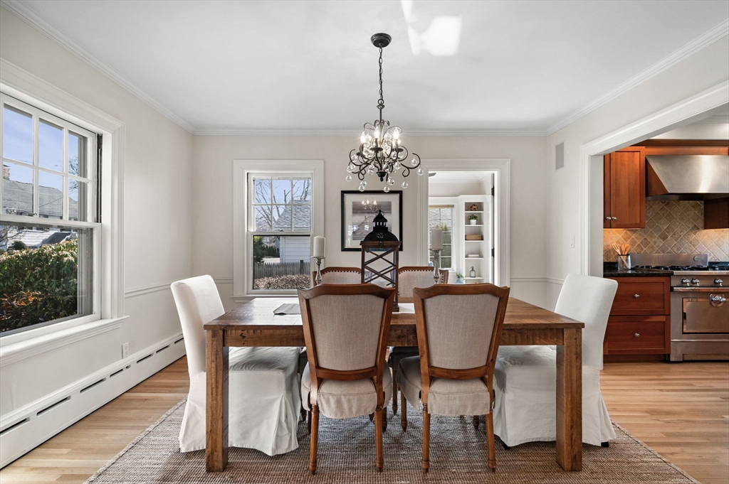 15 Oak Street Marblehead, MA 01945 - Photo 11 of 38