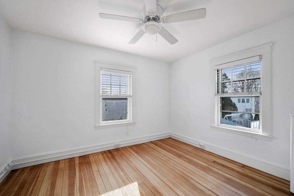 15 Oak Street Marblehead, MA 01945 - Photo 24 of 38