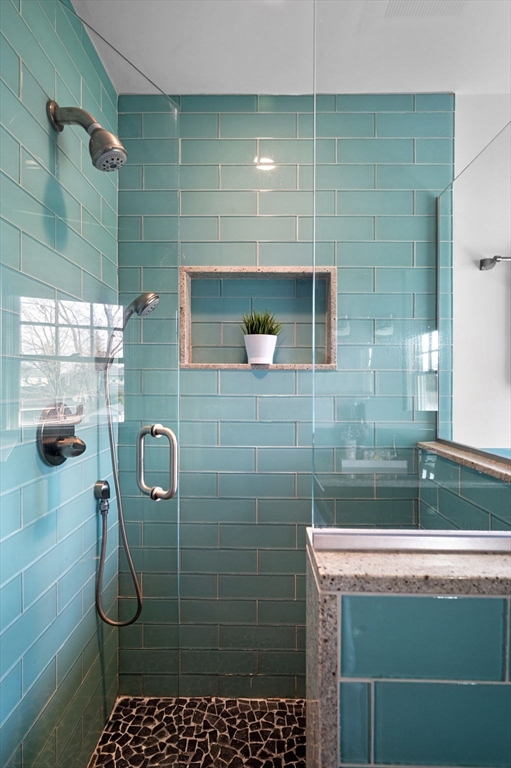 15 Oak Street Marblehead, MA 01945 - Photo 33 of 38