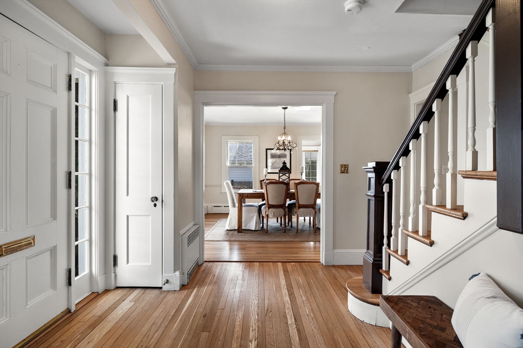 15 Oak Street Marblehead, MA 01945 - Photo 9 of 38