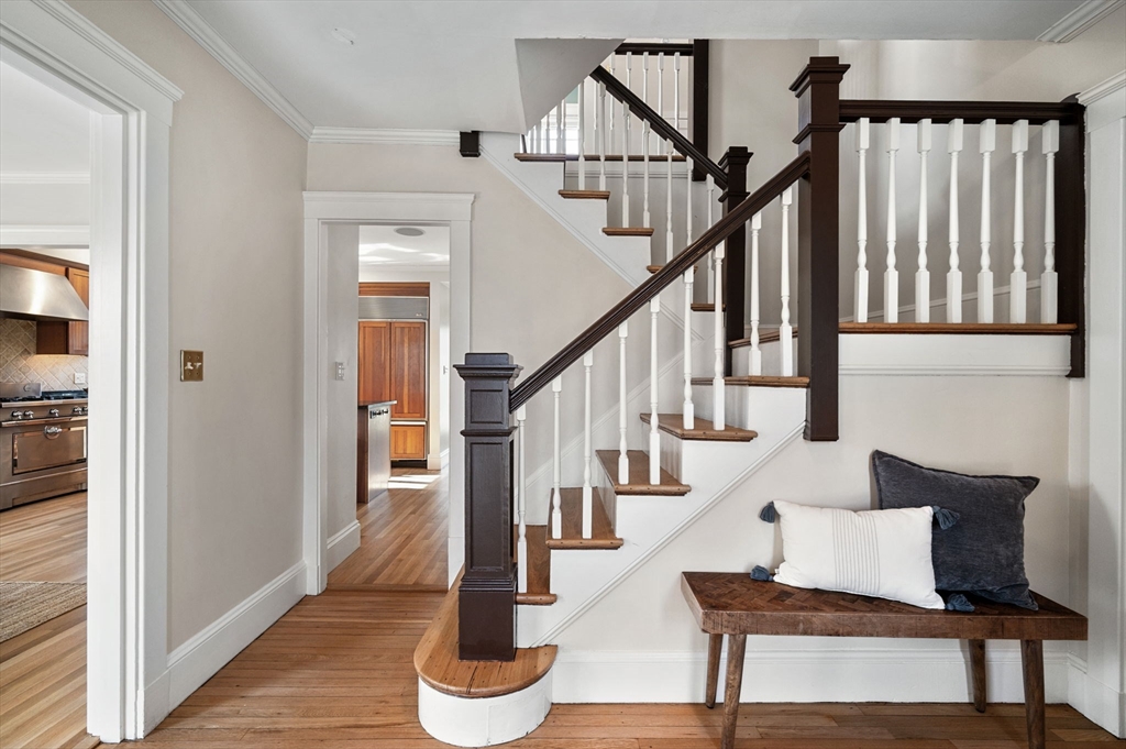 15 Oak Street Marblehead, MA 01945 - Photo 10 of 38