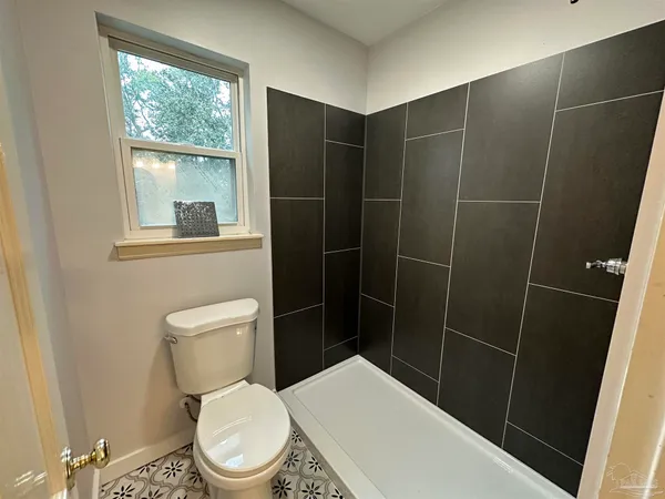 $999,999 | 1280 Stow Avenue, Pensacola, FL 32503