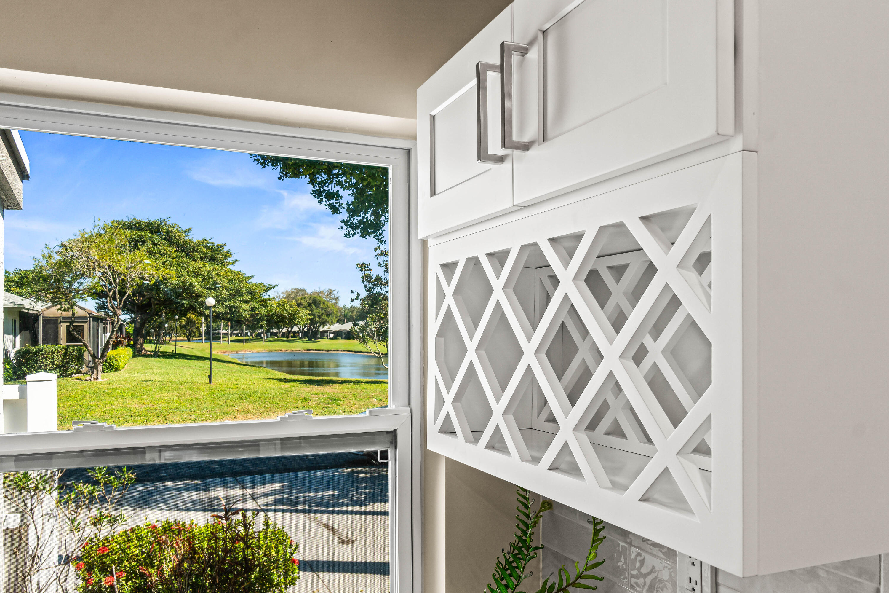 18563 Egret Way Boca Raton, FL 33496 - Photo 2 of 26 010-18563EgretWay-BocaRaton-FL-33496-FUL