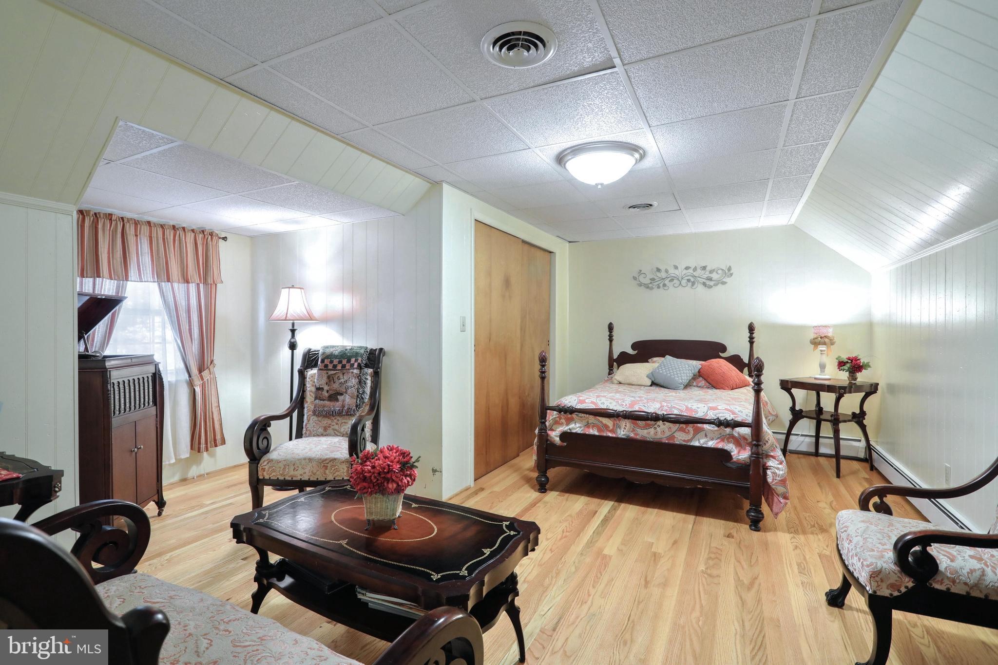 1001 Broadway Hanover, PA 17331 - Photo 28 of 42