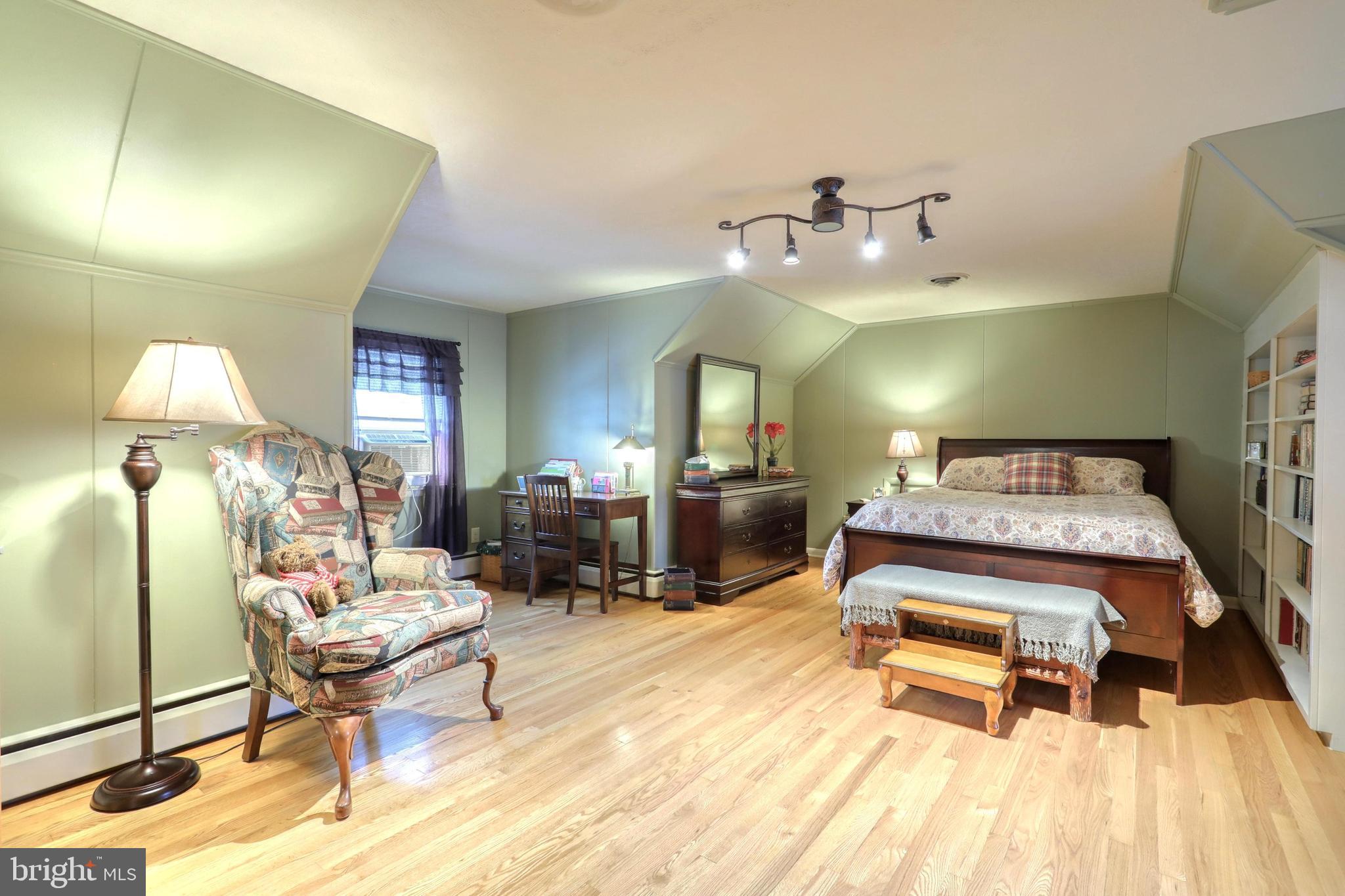 1001 Broadway Hanover, PA 17331 - Photo 30 of 42