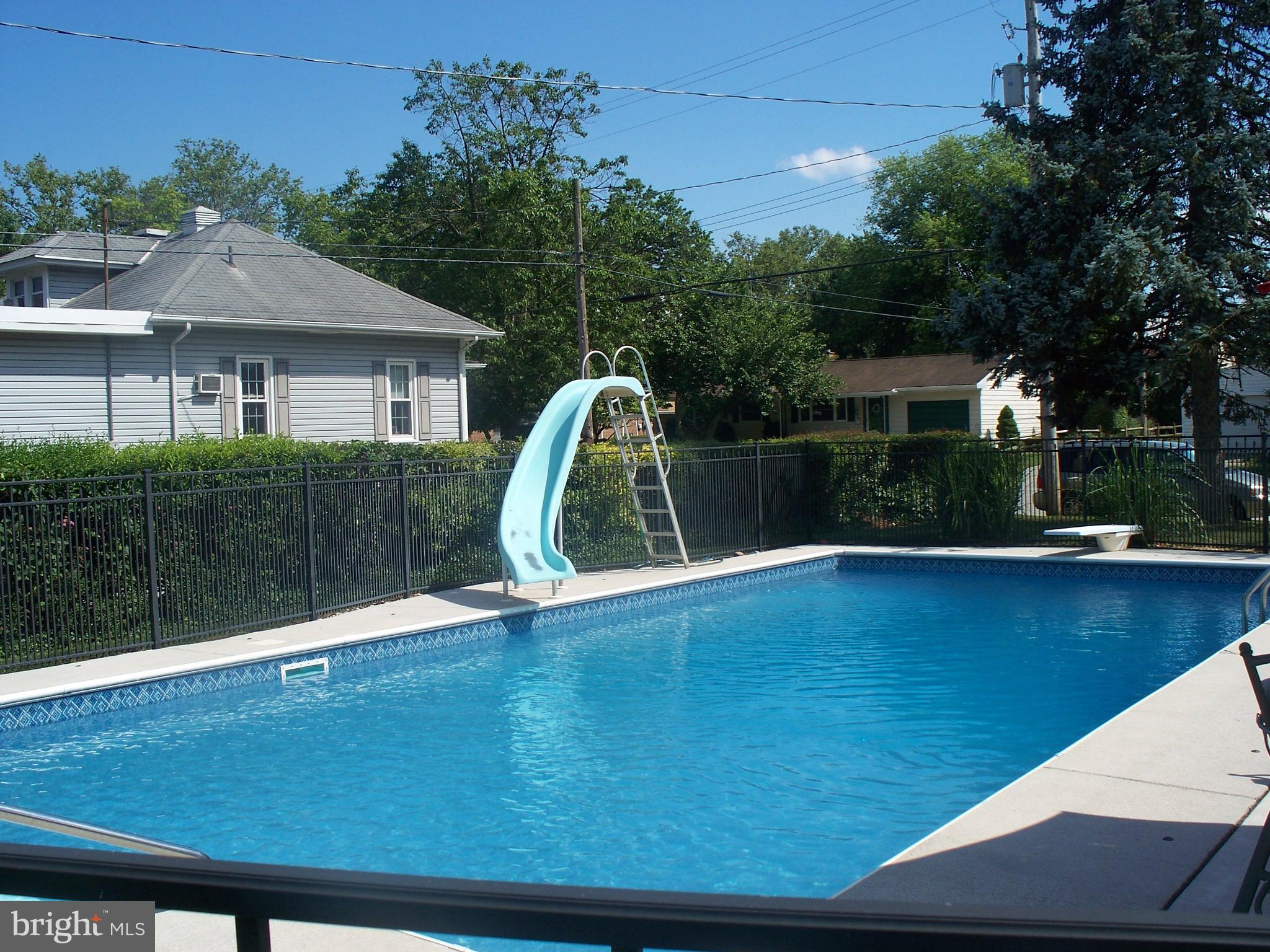 1001 Broadway Hanover, PA 17331 - Photo 35 of 42