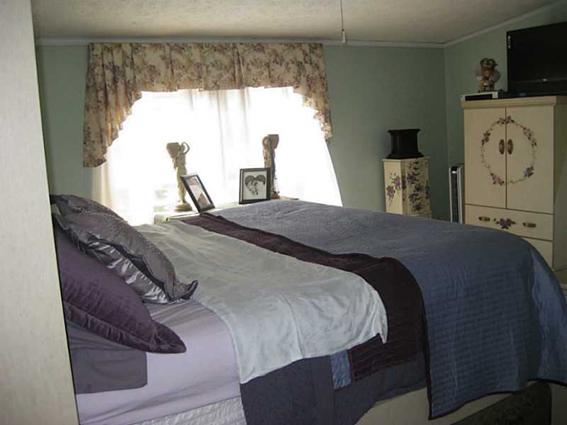 15 King Philip Road Coventry, RI 02816 - Photo 12 of 22 Master Bedroom.