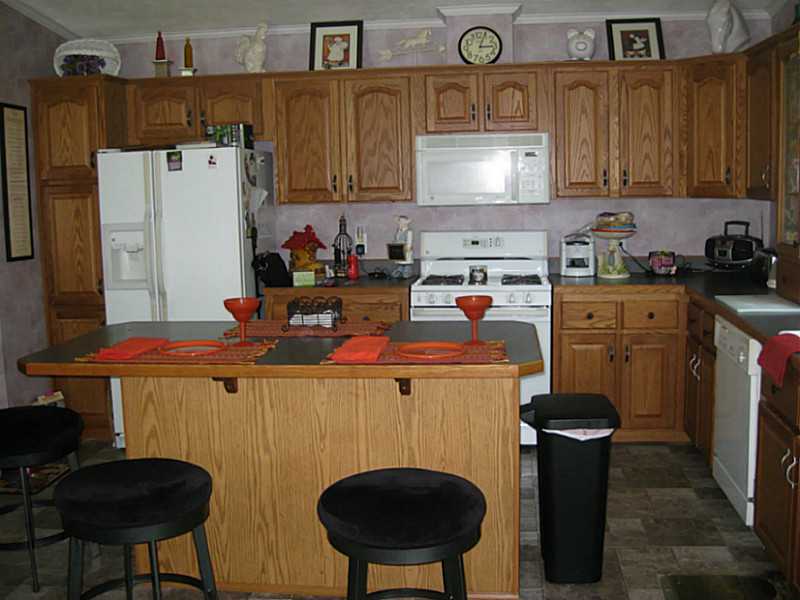 15 King Philip Road Coventry, RI 02816 - Photo 6 of 22 Kitchen.
