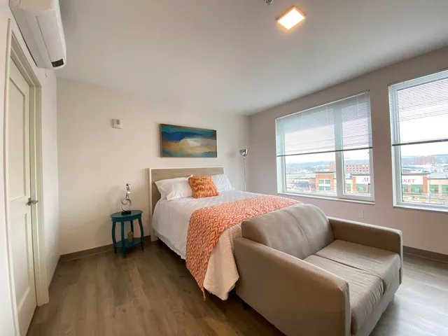 $1,649 | 409 Elm Street, Unit 414, Manchester, NH 03101