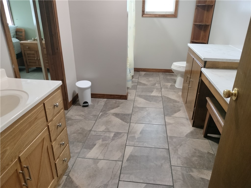 9663 Angle Crossing Road Argenta, IL 62501 - Photo 17 of 32