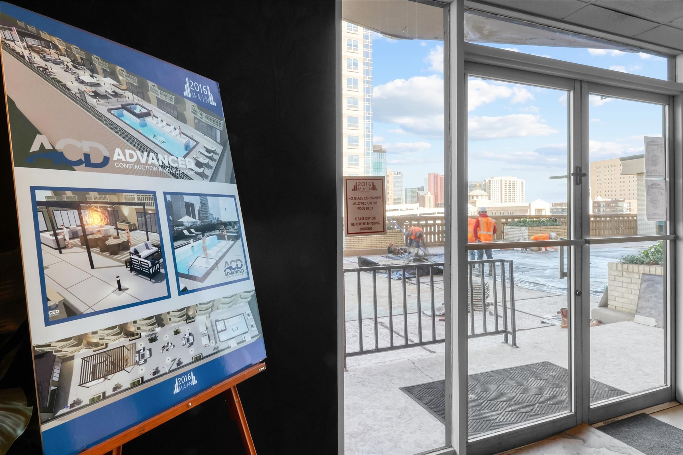 2016 Main Street, Unit 722 Houston, TX 77002 - Photo 33 of 38 a view of a living room and a large window