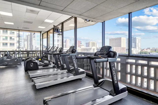 $277,000 | 2016 Main Street, Unit 722, Houston, TX 77002