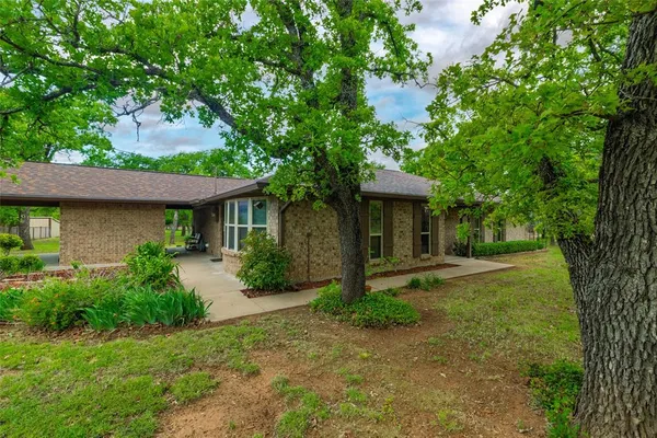 $975,000 | 970 Live Oak Road, Santo, TX 76472