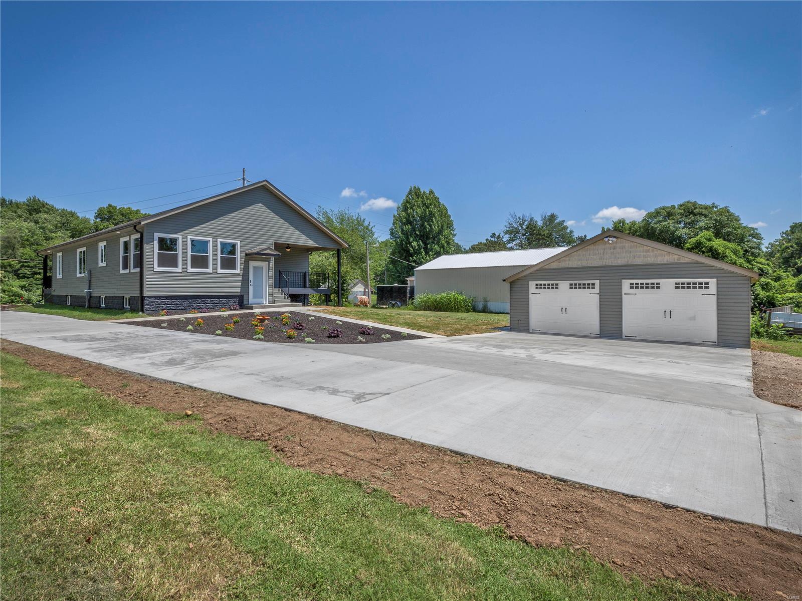 9104 Bunkum Road Fairview Heights, IL 62208 - Photo 11 of 51 Gallery Image 11
