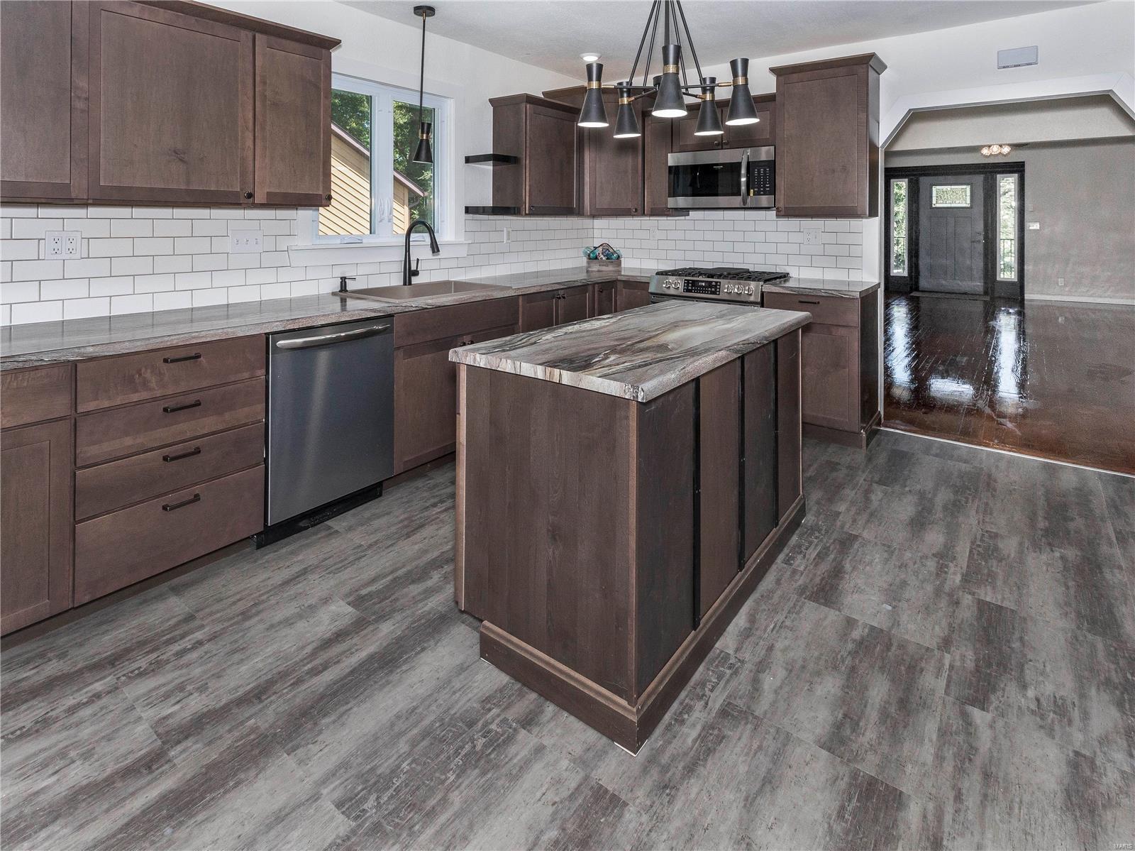 9104 Bunkum Road Fairview Heights, IL 62208 - Photo 13 of 51 Gallery Image 13