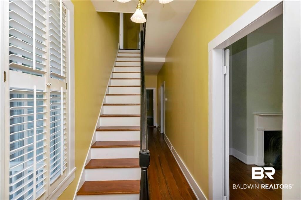 959 Charleston Street Mobile, AL 36604 - Photo 4 of 42