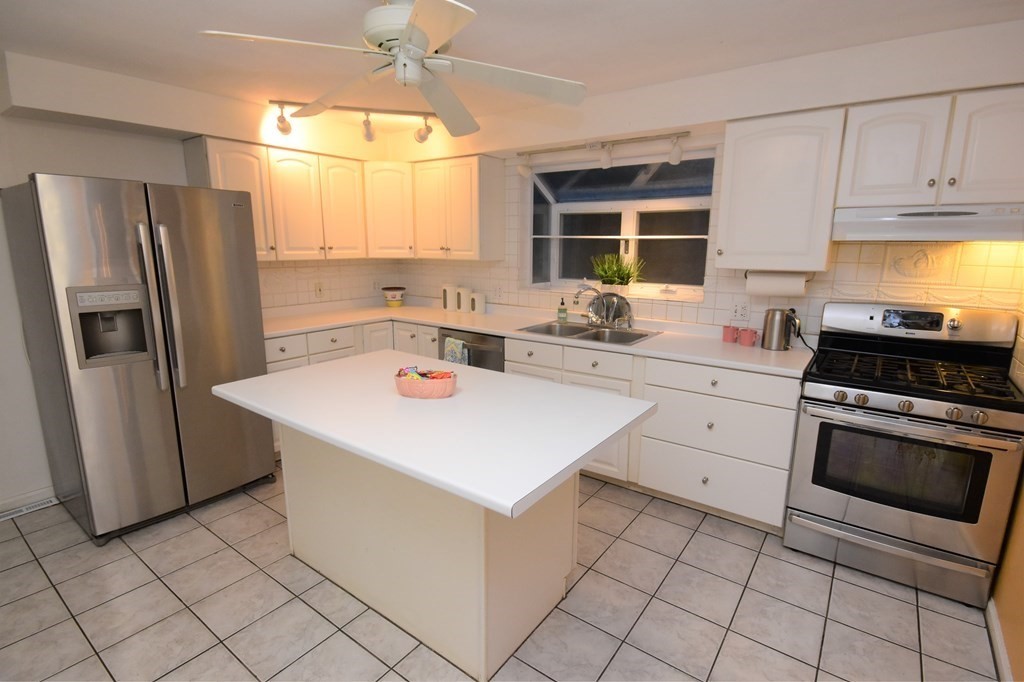 180 Aubinwood Road Amherst, MA 01002 - Photo 15 of 35 Gallery Image 15