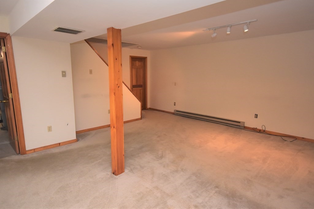 180 Aubinwood Road Amherst, MA 01002 - Photo 31 of 35 Gallery Image 31