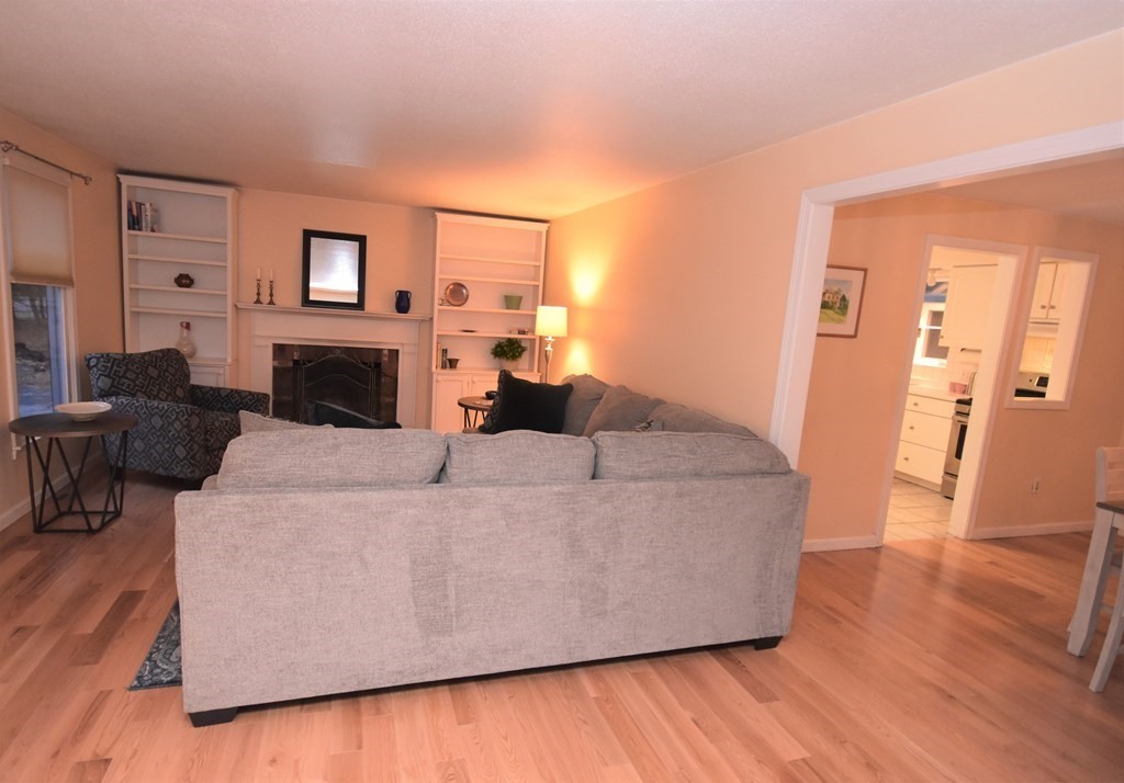 180 Aubinwood Road Amherst, MA 01002 - Photo 10 of 35 Gallery Image 10