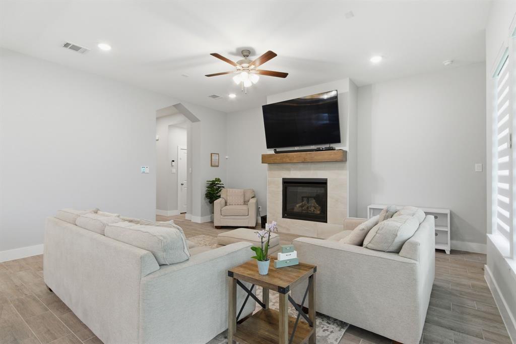7217 Mantle Ridge Drive Fort Worth, TX 76179 - Photo 6 of 31