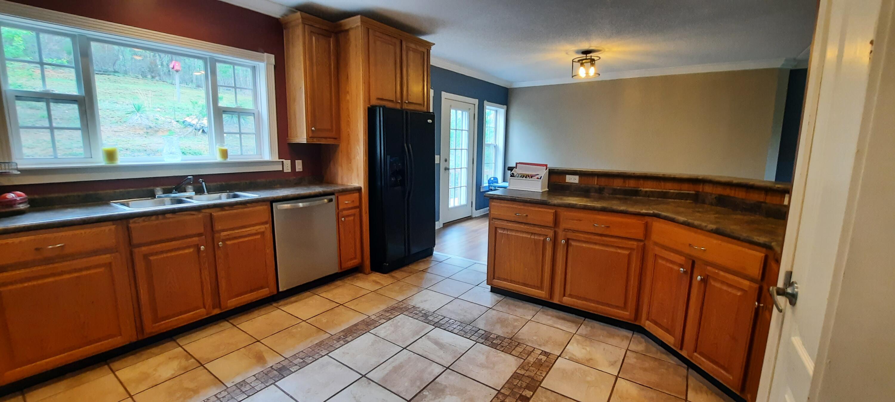235 Robinson Road East, Unit EAST London, KY 40744 - Photo 17 of 34 20230408_110458