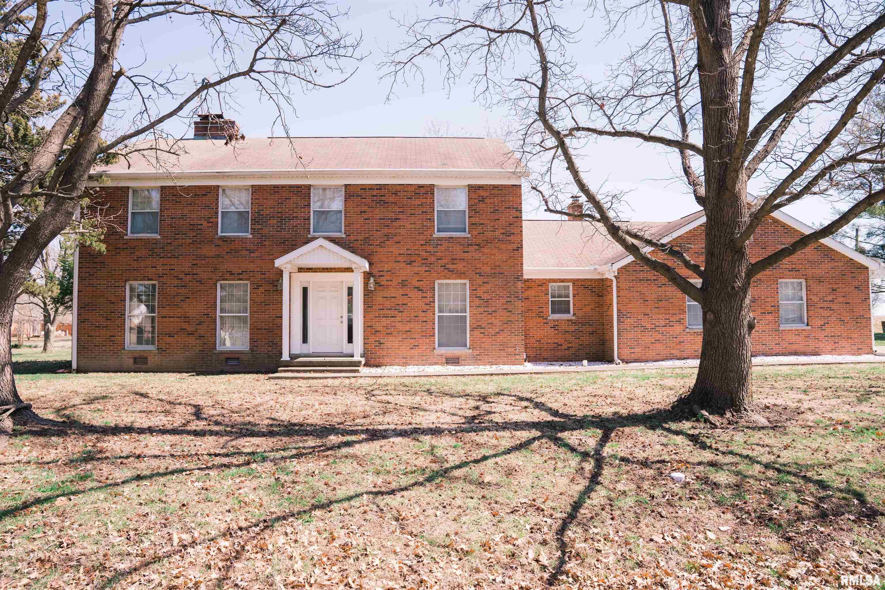 212 South Herrmann Drive Ridgway, IL 62979 - Photo 1 of 27 Gallery Image 1