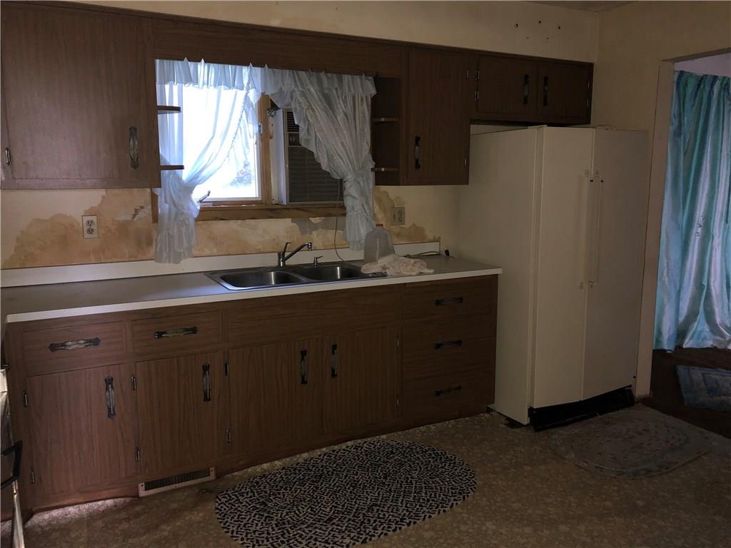 360 Upper Middletown Road Smock, PA 15480 - Photo 8 of 20