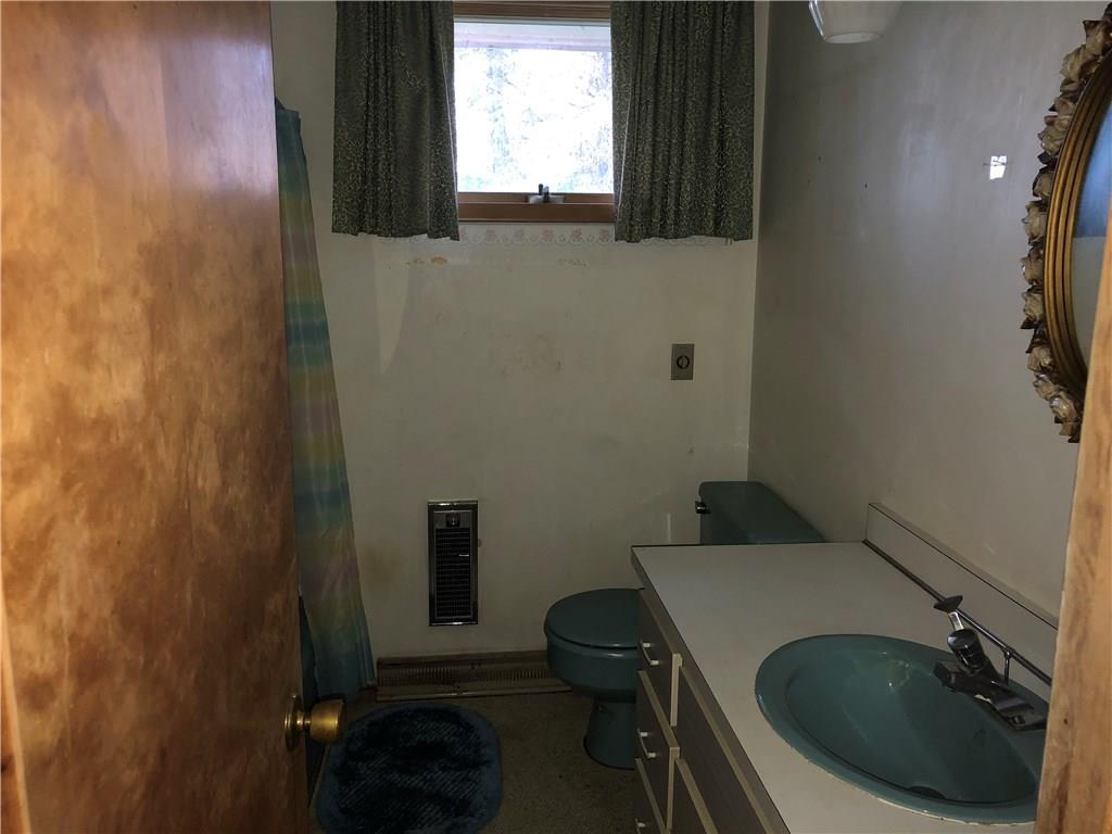 360 Upper Middletown Road Smock, PA 15480 - Photo 9 of 20