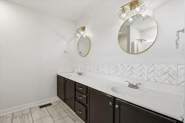 $235,000 | 2806 Cornell Court, La Grange, NC 28551