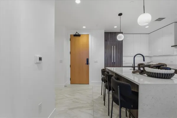 $1,240,000 | 777 3rd Avenue North, Unit 1202, St. Petersburg, FL 33701