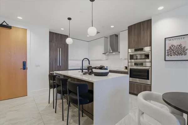 $1,240,000 | 777 3rd Avenue North, Unit 1202, St. Petersburg, FL 33701