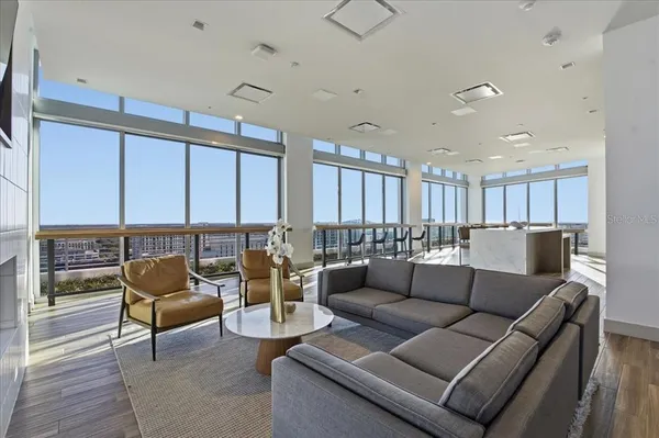 $1,240,000 | 777 3rd Avenue North, Unit 1202, St. Petersburg, FL 33701