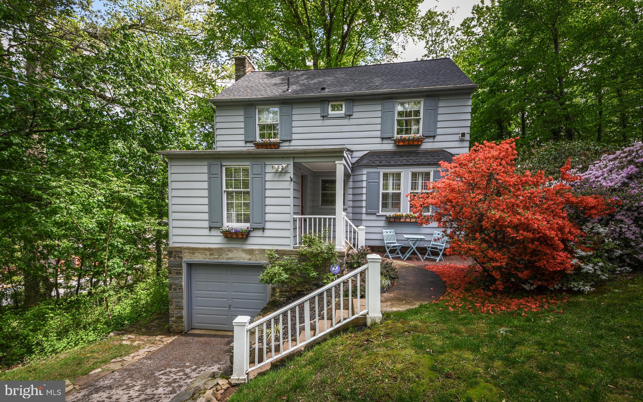 340 Harbison Road Wayne, PA 19087 - Photo 4 of 38 Colorful shrubbery