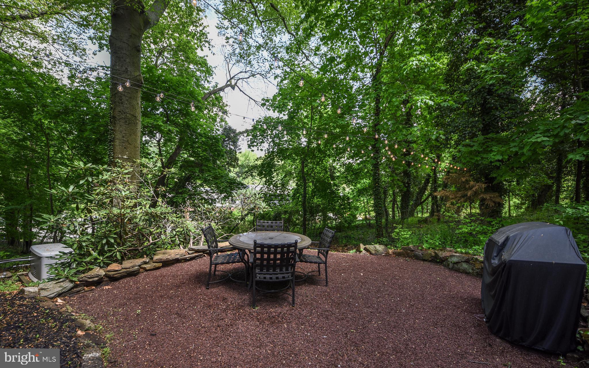 340 Harbison Road Wayne, PA 19087 - Photo 36 of 38 Outdoor dining area
