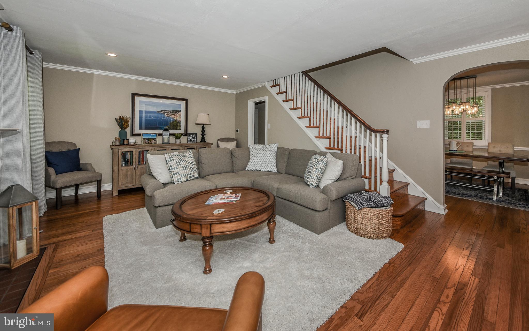 340 Harbison Road Wayne, PA 19087 - Photo 8 of 38 Large living room with sparling wood floors