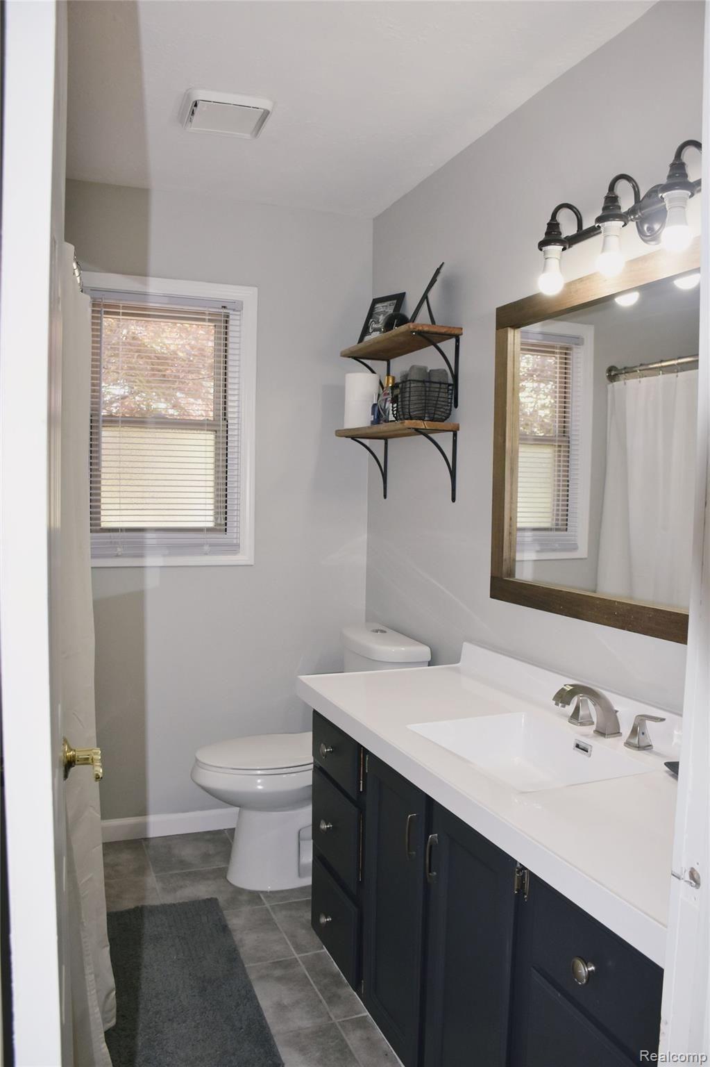 8378 Potter Road Flushing, MI 48433 - Photo 10 of 31 K.jpg