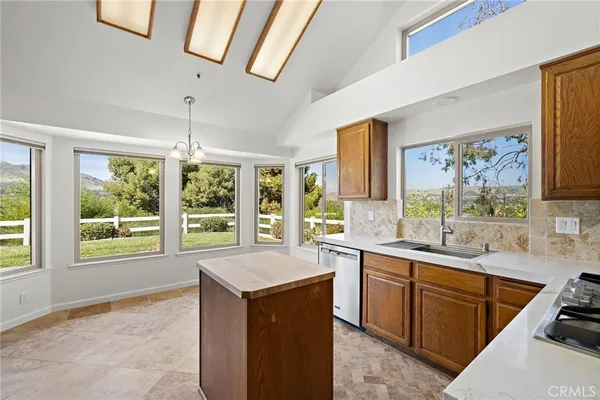 $6,395 | 917 Calle Nuevo, San Clemente, CA 92673