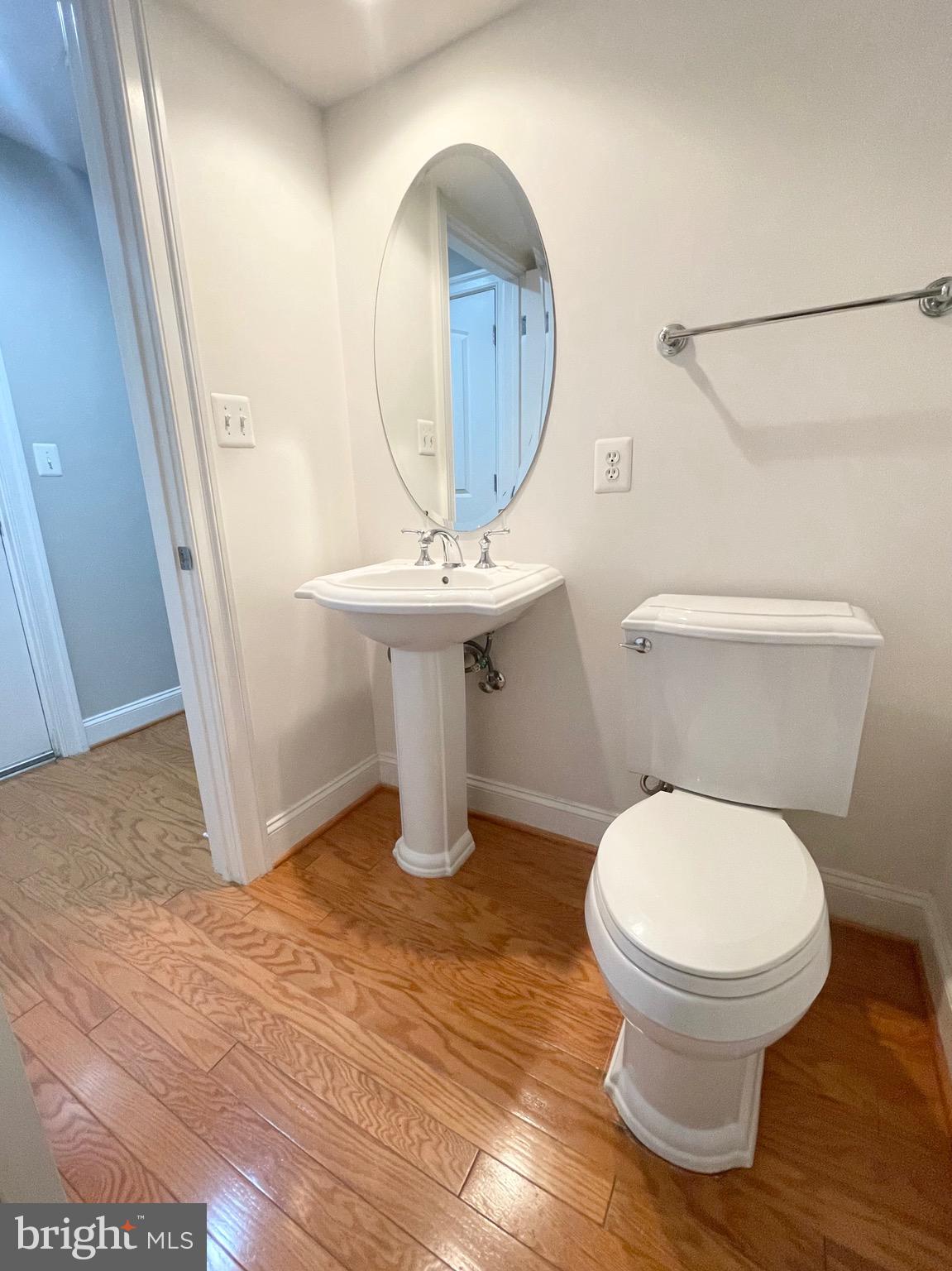 1507 Portner Road Alexandria, VA 22314 - Photo 26 of 35