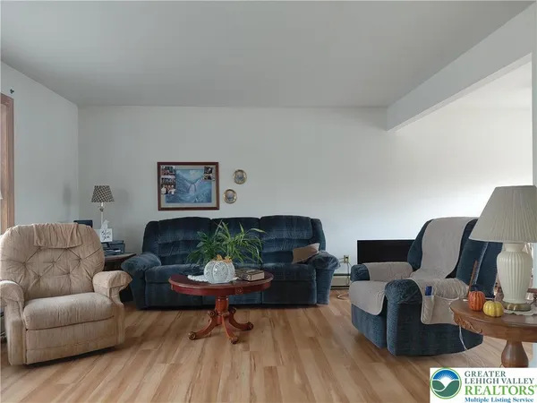 $289,000 | 1020 East Main Street, Weatherly, PA 18255
