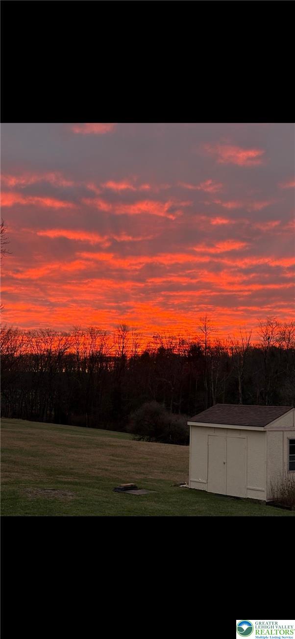 1020 East Main Street Weatherly, PA 18255 - Photo 8 of 35 a view of sunset