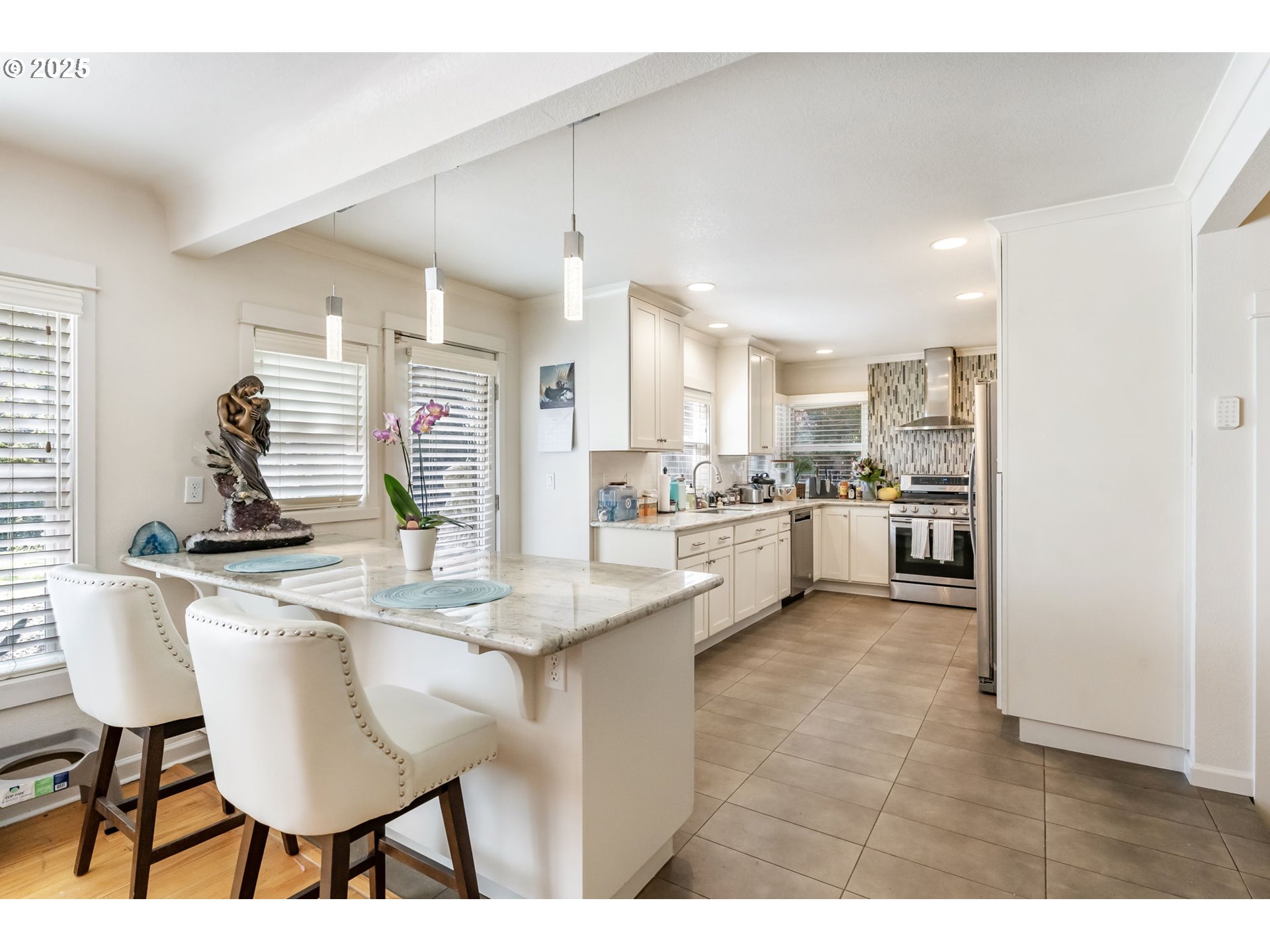 5200 Southwest Scholls Ferry Road Portland, OR 97225 - Photo 14 of 36 Kitchen